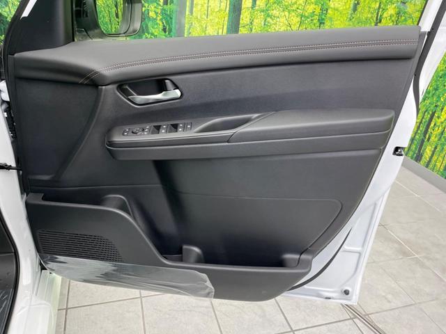 セレナ ハイウェイスターV 登録済未使用車 両側電動スライドドア 純正ナビ 全周囲カメラ 衝突軽減装置 プロパイロット コーナーセンサー レーンキープ スマートキー LEDヘッド ETC オートマチックハイビーム(31枚目)