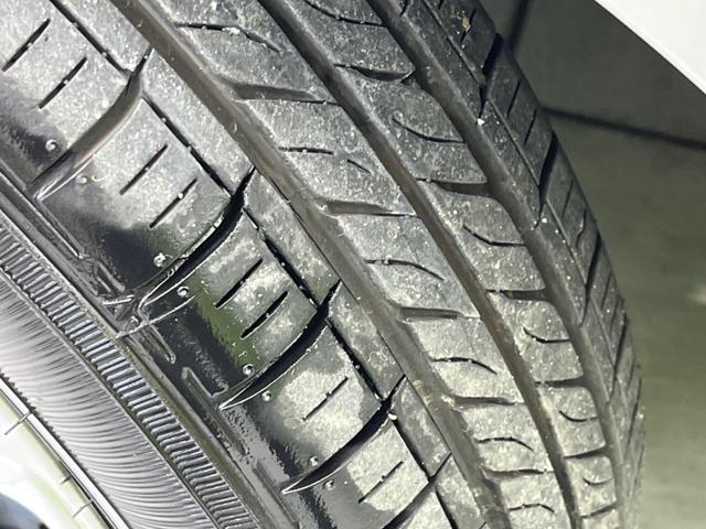 アルト Ｌ　衝突軽減装置　シートヒーター　レーンキープアシスト　オートライト　コーナーセンサー　ＣＤ再生　盗難防止装置　トラクションコントロール　ヘッドライトレベラーザー（23枚目）