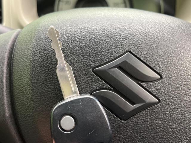 アルト Ｌ　衝突軽減装置　シートヒーター　レーンキープアシスト　オートライト　コーナーセンサー　ＣＤ再生　盗難防止装置　トラクションコントロール　ヘッドライトレベラーザー（41枚目）