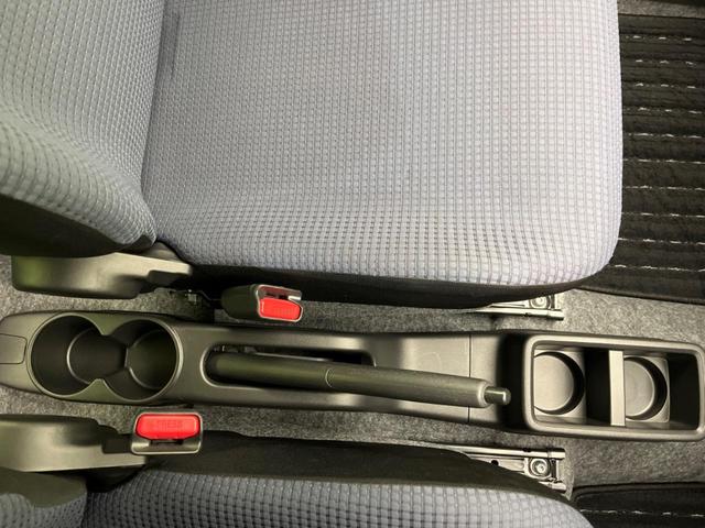 アルト Ｌ　衝突軽減装置　シートヒーター　レーンキープアシスト　オートライト　コーナーセンサー　ＣＤ再生　盗難防止装置　トラクションコントロール　ヘッドライトレベラーザー（47枚目）