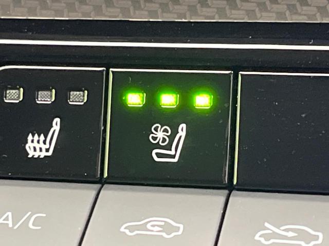 プリウス Z サイド・バックカメラ 衝突被害軽減システム 禁煙車 電動リアゲート ハーフレザーシート 前席シートエアコン パワーシート コーナーセンサー スマートキー LEDヘッド ビルトインETC(5枚目)