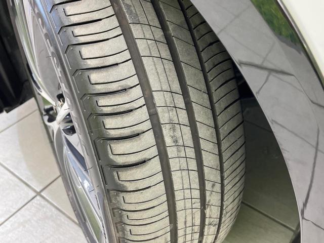 プリウス Z サイド・バックカメラ 衝突被害軽減システム 禁煙車 電動リアゲート ハーフレザーシート 前席シートエアコン パワーシート コーナーセンサー スマートキー LEDヘッド ビルトインETC(23枚目)