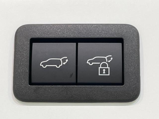 プリウス Z サイド・バックカメラ 衝突被害軽減システム 禁煙車 電動リアゲート ハーフレザーシート 前席シートエアコン パワーシート コーナーセンサー スマートキー LEDヘッド ビルトインETC(29枚目)