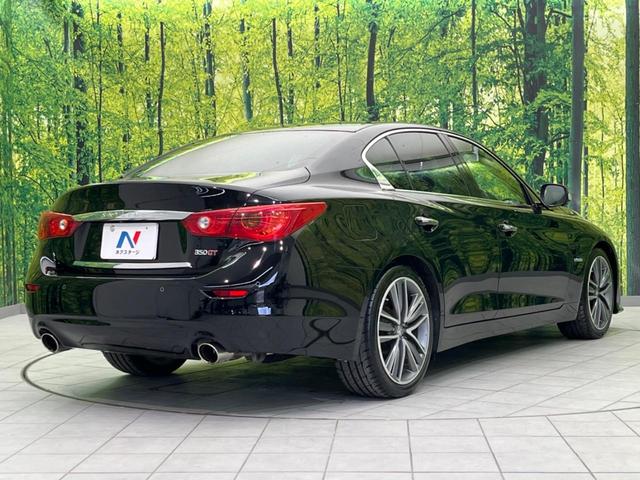 スカイライン 350GT ハイブリッド タイプP BOSEサウンド 衝突軽減装置 禁煙車 純正ナビ 全周囲カメラ レーダークルーズ ETC Bluetooth フルセグ 黒革シート パワーシート シートヒーター LEDヘッドライト LEDフォグ(17枚目)