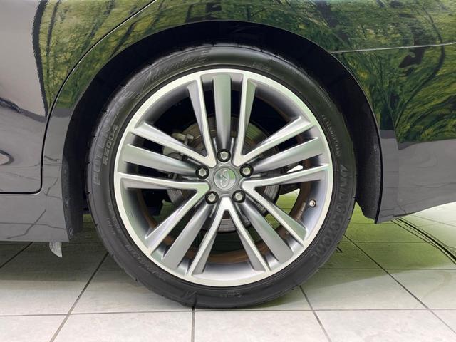 スカイライン 350GT ハイブリッド タイプP BOSEサウンド 衝突軽減装置 禁煙車 純正ナビ 全周囲カメラ レーダークルーズ ETC Bluetooth フルセグ 黒革シート パワーシート シートヒーター LEDヘッドライト LEDフォグ(25枚目)