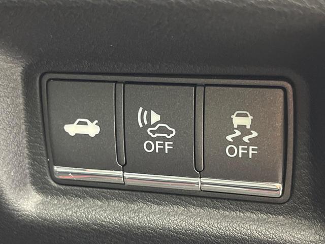 スカイライン 350GT ハイブリッド タイプP BOSEサウンド 衝突軽減装置 禁煙車 純正ナビ 全周囲カメラ レーダークルーズ ETC Bluetooth フルセグ 黒革シート パワーシート シートヒーター LEDヘッドライト LEDフォグ(40枚目)