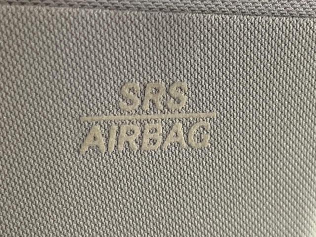 スカイライン 350GT ハイブリッド タイプP BOSEサウンド 衝突軽減装置 禁煙車 純正ナビ 全周囲カメラ レーダークルーズ ETC Bluetooth フルセグ 黒革シート パワーシート シートヒーター LEDヘッドライト LEDフォグ(42枚目)