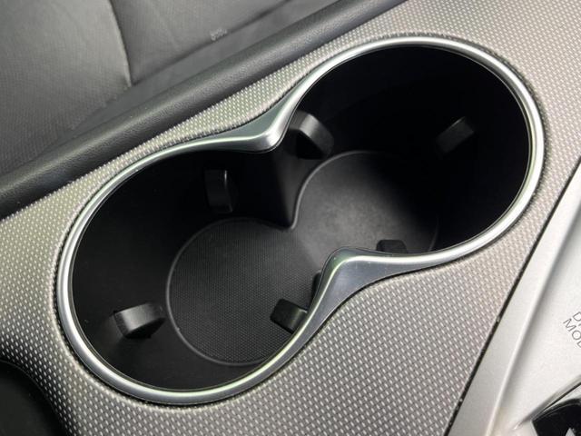 スカイライン 350GT ハイブリッド タイプP BOSEサウンド 衝突軽減装置 禁煙車 純正ナビ 全周囲カメラ レーダークルーズ ETC Bluetooth フルセグ 黒革シート パワーシート シートヒーター LEDヘッドライト LEDフォグ(50枚目)