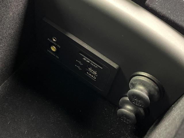 スカイライン 350GT ハイブリッド タイプP BOSEサウンド 衝突軽減装置 禁煙車 純正ナビ 全周囲カメラ レーダークルーズ ETC Bluetooth フルセグ 黒革シート パワーシート シートヒーター LEDヘッドライト LEDフォグ(62枚目)