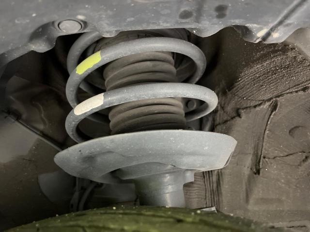 プリウス Sセーフティプラス ナビ バックカメラ 衝突軽減装置 レーダークルーズコントロール 禁煙車 コーナーセンサー レーンキープ スマートキー LEDヘッド ETC オートマチックハイビーム パーキングアシスト(20枚目)