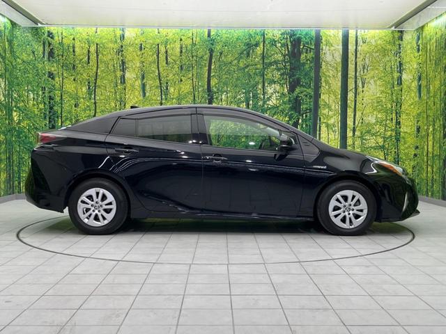 プリウス Sセーフティプラス ナビ バックカメラ 衝突軽減装置 レーダークルーズコントロール 禁煙車 コーナーセンサー レーンキープ スマートキー LEDヘッド ETC オートマチックハイビーム パーキングアシスト(36枚目)