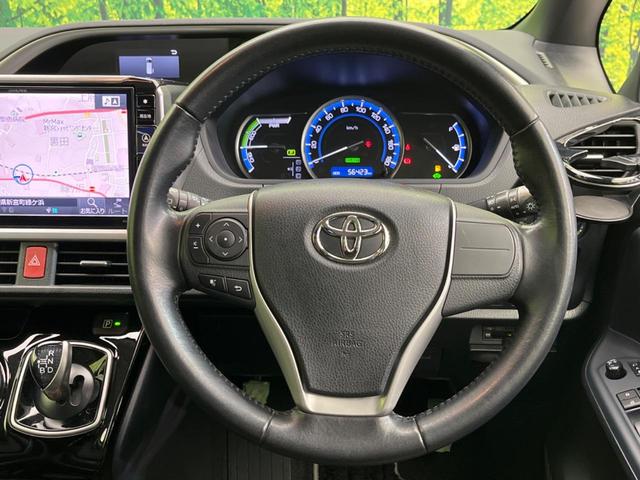 ヴォクシー ハイブリッドＺＳ　煌ＩＩ　両側電動ドア　１１型ナビ　後席モニター　ＥＴＣ　禁煙車　バックカメラ　衝突軽減　スマートキー　ＬＥＤヘッド　純正１６インチアルミ　オートハイビーム　車線逸脱警報　オートライト（13枚目）