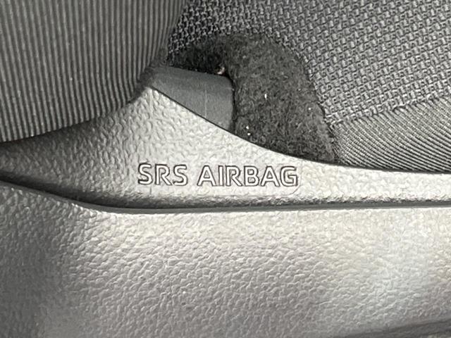 プリウス G バックカメラ 衝突被害軽減システム 禁煙車 レーダークルーズ ドラレコ コーナーセンサー スマートキー LEDヘッド ETC2.0 オートハイビーム 車線逸脱警報 オートライト デュアルエアコン(42枚目)