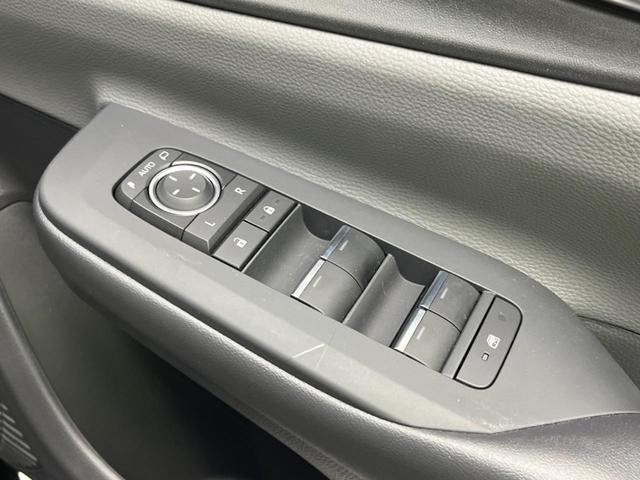 プリウス G バックカメラ 衝突被害軽減システム 禁煙車 レーダークルーズ ドラレコ コーナーセンサー スマートキー LEDヘッド ETC2.0 オートハイビーム 車線逸脱警報 オートライト デュアルエアコン(43枚目)