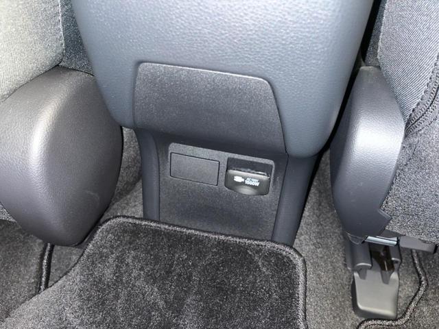 プリウス G バックカメラ 衝突被害軽減システム 禁煙車 レーダークルーズ ドラレコ コーナーセンサー スマートキー LEDヘッド ETC2.0 オートハイビーム 車線逸脱警報 オートライト デュアルエアコン(47枚目)