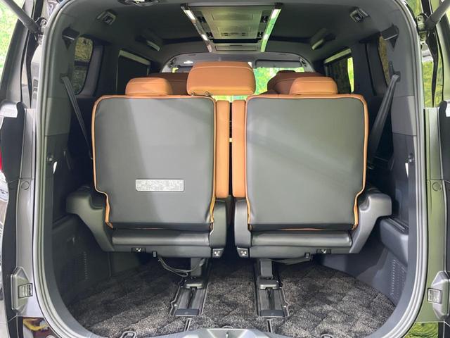 ���i�̂���������ʋ΁A���}���ɏ\���ȉ׎��X�y�[�X���m�ۂ��Ă���܂��B�Z�J���h�V�[�g��|���ƁA�傫�ȉו��̐ύڂ��\�ł���