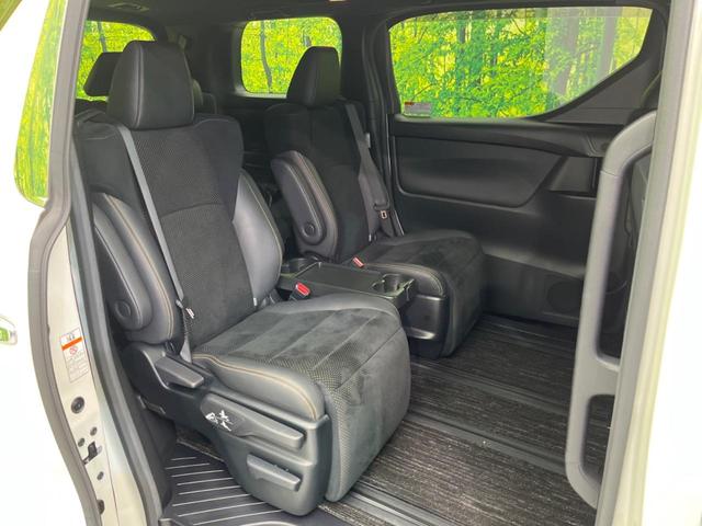 アルファード 2.5S タイプゴールドII 両側電動ドア 後席モニター バックカメラ 衝突被害軽減システム 禁煙車 ハーフレザーシート ドラレコ コーナーセンサー スマートキー LEDヘッド ビルトインETC クルコン 純正18インチアルミ(9枚目)