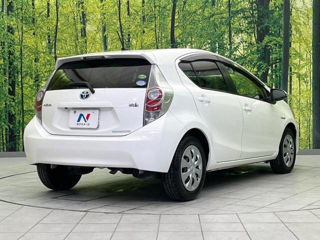 アクア S SDナビ バックカメラ 禁煙車 ETC Bluetooth再生 ドラレコ フルセグ スマートキー LEDヘッドライト オートライト オートエアコン CD/DVD再生(17枚目)