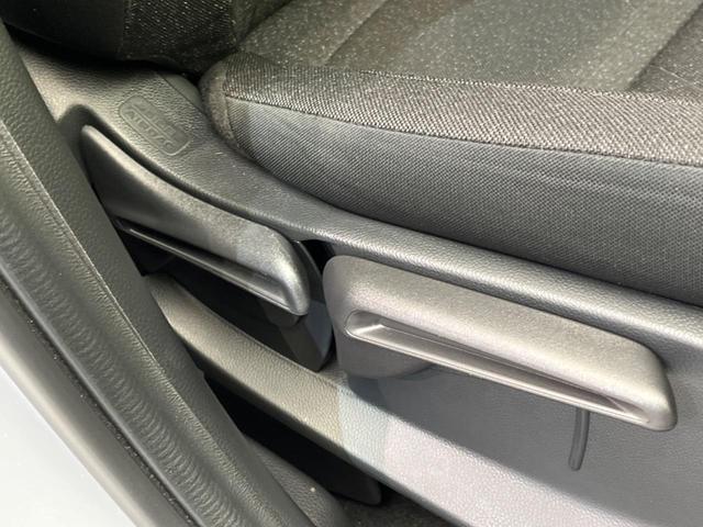 ヴェゼル e:HEV X 純正ナビ バックカメラ 衝突軽減装置 レーダークルーズ 禁煙車 コーナーセンサー レーンキープ スマートキー LEDヘッド ETC オートマチックハイビーム オートブレーキホールド 純正16インチAW(38枚目)