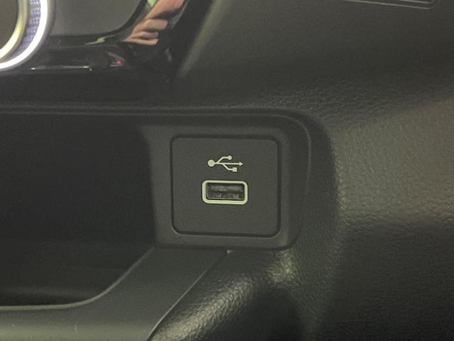 ヴェゼル e:HEV X 純正ナビ バックカメラ 衝突軽減装置 レーダークルーズ 禁煙車 コーナーセンサー レーンキープ スマートキー LEDヘッド ETC オートマチックハイビーム オートブレーキホールド 純正16インチAW(54枚目)