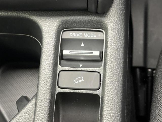 ヴェゼル e:HEV X 純正ナビ バックカメラ 衝突軽減装置 レーダークルーズ 禁煙車 コーナーセンサー レーンキープ スマートキー LEDヘッド ETC オートマチックハイビーム オートブレーキホールド 純正16インチAW(56枚目)