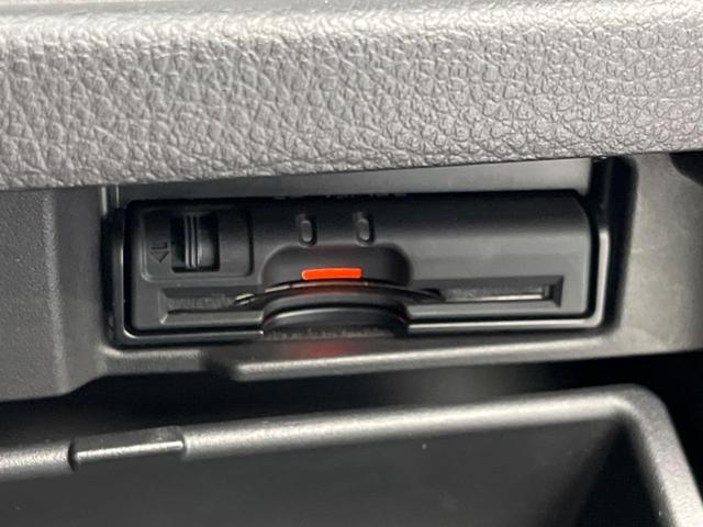 セレナ ハイウェイスター S-ハイブリッド Vセレクション 両側電動スライドドア 後席モニター 純正8インチSDナビ バックカメラ 禁煙車 ETC Bluetooth再生 ドライブレコーダー CD/DVD再生 HIDヘッドライト(7枚目)