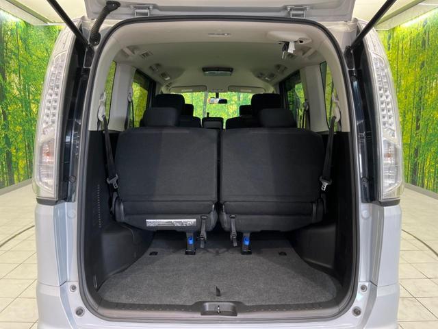 セレナ ハイウェイスター S-ハイブリッド Vセレクション 両側電動スライドドア 後席モニター 純正8インチSDナビ バックカメラ 禁煙車 ETC Bluetooth再生 ドライブレコーダー CD/DVD再生 HIDヘッドライト(11枚目)