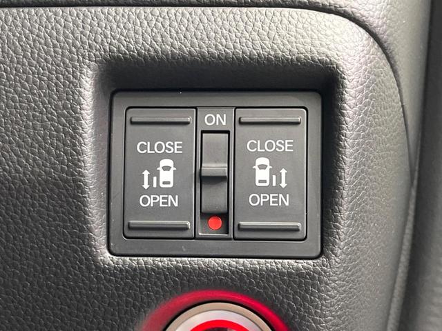 N-BOXカスタム L・ターボコーディネートスタイル 両側電動ドア 純正8型ナビ 衝突被害軽減 禁煙車 レーダークルーズ バックカメラ ドラレコ コーナーセンサー スマートキー LEDヘッド ETC 純正15インチアルミ オートハイビーム 車線逸脱警報(3枚目)