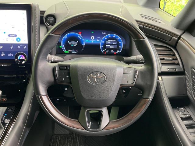 アルファードハイブリッド Ｚ　ガラスルーフ　両側電動スライドドア　後席モニター　全周囲カメラ　ＡＣ１００Ｖ電源　衝突軽減装置　レーダークルーズ　禁煙車　パワーバックドア　シートヒーター　パワーシート　シートエアコン　パワーシート（12枚目）