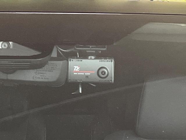 アルファードハイブリッド Ｚ　ガラスルーフ　両側電動スライドドア　後席モニター　全周囲カメラ　ＡＣ１００Ｖ電源　衝突軽減装置　レーダークルーズ　禁煙車　パワーバックドア　シートヒーター　パワーシート　シートエアコン　パワーシート（21枚目）