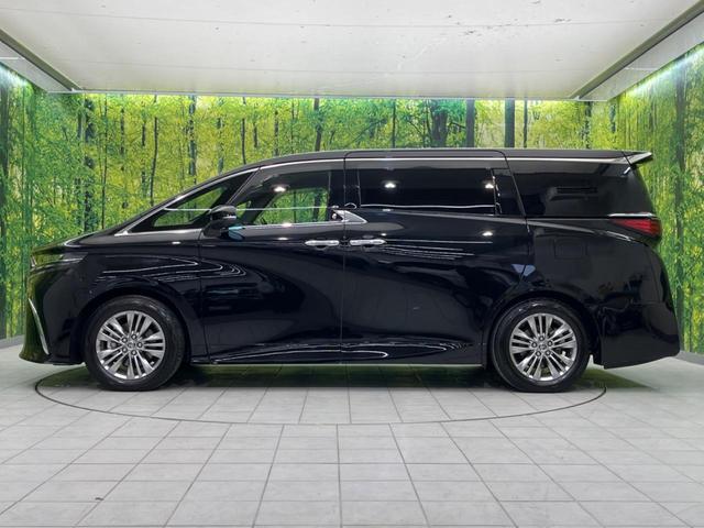 アルファードハイブリッド Ｚ　ガラスルーフ　両側電動スライドドア　後席モニター　全周囲カメラ　ＡＣ１００Ｖ電源　衝突軽減装置　レーダークルーズ　禁煙車　パワーバックドア　シートヒーター　パワーシート　シートエアコン　パワーシート（29枚目）