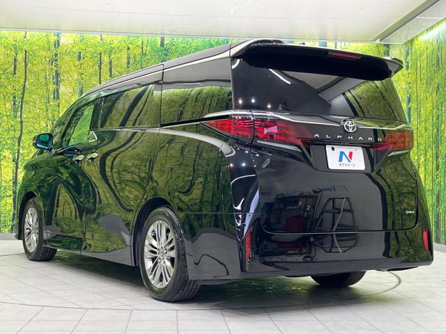 アルファードハイブリッド Ｚ　ガラスルーフ　両側電動スライドドア　後席モニター　全周囲カメラ　ＡＣ１００Ｖ電源　衝突軽減装置　レーダークルーズ　禁煙車　パワーバックドア　シートヒーター　パワーシート　シートエアコン　パワーシート（30枚目）