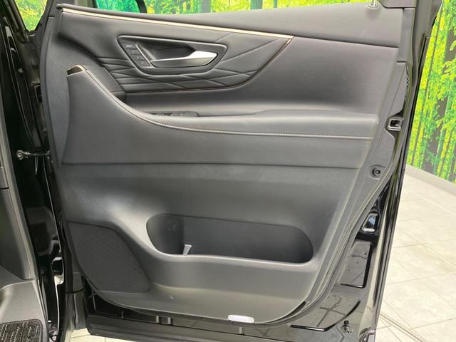 アルファードハイブリッド Ｚ　ガラスルーフ　両側電動スライドドア　後席モニター　全周囲カメラ　ＡＣ１００Ｖ電源　衝突軽減装置　レーダークルーズ　禁煙車　パワーバックドア　シートヒーター　パワーシート　シートエアコン　パワーシート（36枚目）