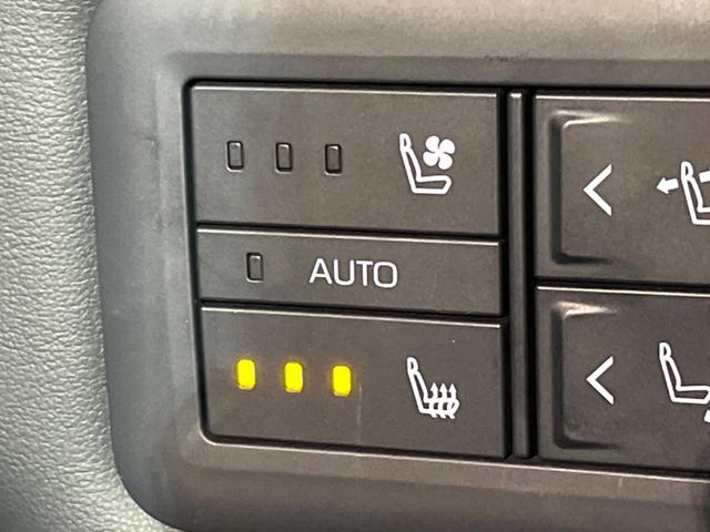 アルファードハイブリッド Ｚ　ガラスルーフ　両側電動スライドドア　後席モニター　全周囲カメラ　ＡＣ１００Ｖ電源　衝突軽減装置　レーダークルーズ　禁煙車　パワーバックドア　シートヒーター　パワーシート　シートエアコン　パワーシート（40枚目）