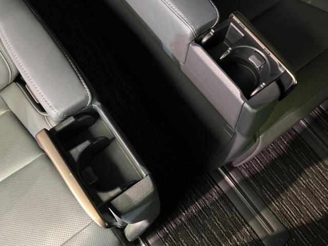 アルファードハイブリッド Ｚ　ガラスルーフ　両側電動スライドドア　後席モニター　全周囲カメラ　ＡＣ１００Ｖ電源　衝突軽減装置　レーダークルーズ　禁煙車　パワーバックドア　シートヒーター　パワーシート　シートエアコン　パワーシート（43枚目）