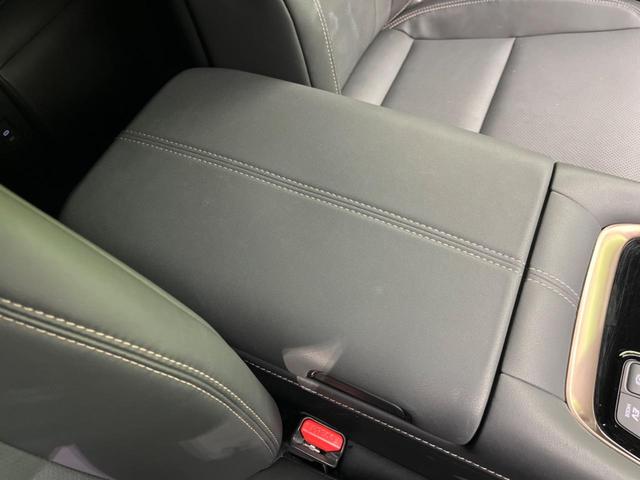 アルファードハイブリッド Ｚ　ガラスルーフ　両側電動スライドドア　後席モニター　全周囲カメラ　ＡＣ１００Ｖ電源　衝突軽減装置　レーダークルーズ　禁煙車　パワーバックドア　シートヒーター　パワーシート　シートエアコン　パワーシート（76枚目）