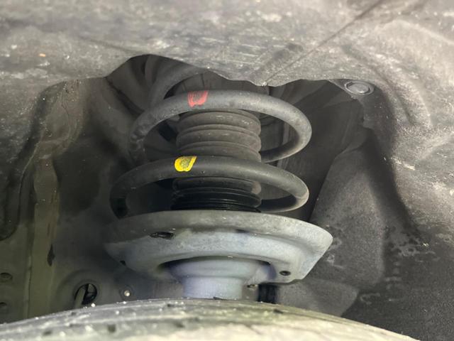 ハリアー Ｚ　レザーパッケージ　純正ナビ　全周囲カメラ　ＪＢＬサウンドシステム　衝突軽減装置　レーダークルーズ　禁煙車　パワーバックドア　本革シート　シートヒーター　シートエアコン　パワーシート　コーナーセンサー　レーンキープ（24枚目）