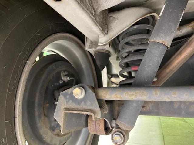 ジムニー ランドベンチャー 4WD SDナビ バックカメラ 禁煙車 ハーフレザーシート シートヒーター ETC 純正16インチAW Bluetooth再生 CD/DVD再生 フルセグ 革巻きステアリング フォグライト(20枚目)