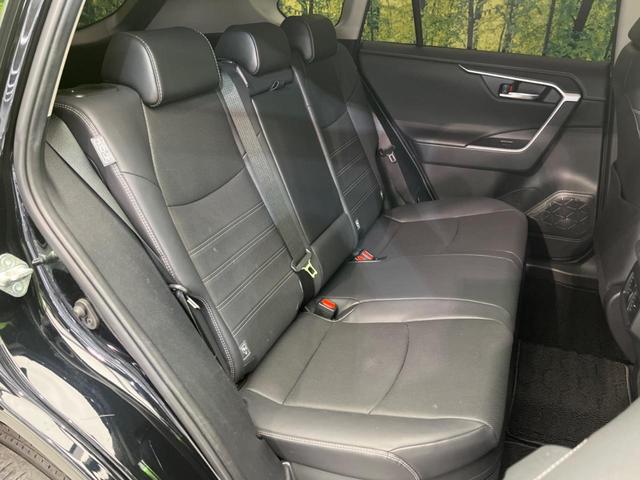 ＲＡＶ４ ハイブリッドＧ　モデリスタエアロ　純正９型ナビ　衝突軽減装置　禁煙車　全周囲モニター　レーダークルーズ　ＥＴＣ　フルセグ　Ｂｌｕｅｔｏｏｔｈ　ドライブレコーダー　シートベンチレーション　パワーバックドア（9枚目）