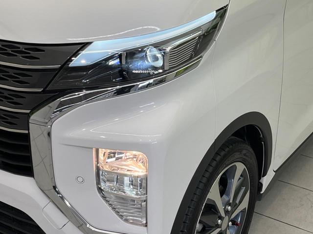 ｅＫクロススペース Ｔ　プレミアム　両側電動ドア　後席モニター　全周囲カメラ　衝突被害軽減システム　レーダークルーズ　禁煙車　ドラレコ　コーナーセンサー　スマートキー　ＬＥＤヘッド　純正１５インチアルミ　オートハイビーム　車線逸脱警報（12枚目）