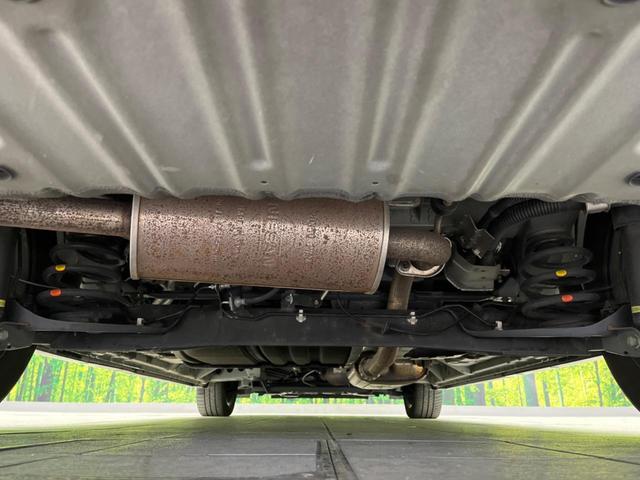 セレナ ハイウェイスターＶ　両側電動スライドドア　ＳＤナビ　後席モニター　全周囲カメラ　衝突軽減装置　禁煙車　ドラレコ　コーナーセンサー　レーンキープ　スマートキー　ＬＥＤヘッド　ＥＴＣ　クルーズコントロール　オートライト（19枚目）