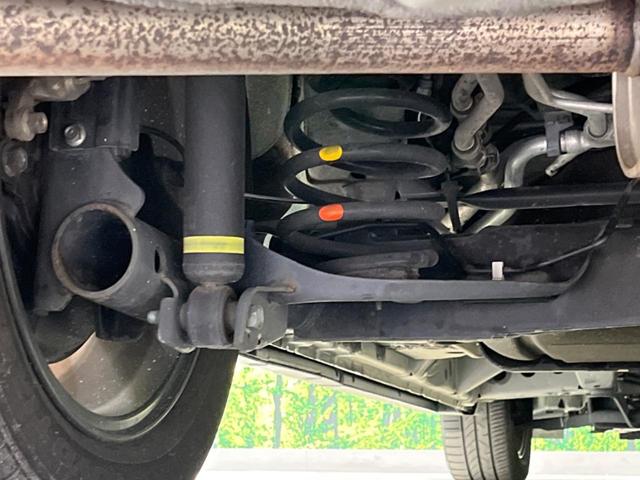 セレナ ハイウェイスターＶ　両側電動スライドドア　ＳＤナビ　後席モニター　全周囲カメラ　衝突軽減装置　禁煙車　ドラレコ　コーナーセンサー　レーンキープ　スマートキー　ＬＥＤヘッド　ＥＴＣ　クルーズコントロール　オートライト（29枚目）