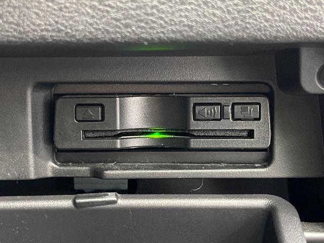 セレナ ハイウェイスターＶ　両側電動スライドドア　ＳＤナビ　後席モニター　全周囲カメラ　衝突軽減装置　禁煙車　ドラレコ　コーナーセンサー　レーンキープ　スマートキー　ＬＥＤヘッド　ＥＴＣ　クルーズコントロール　オートライト（45枚目）