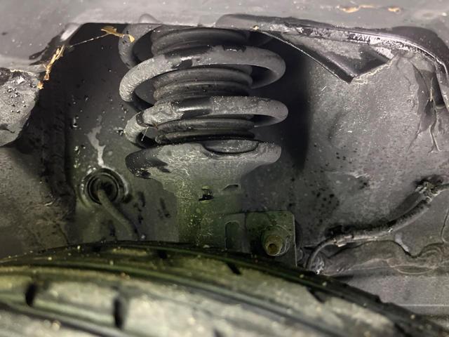 スペーシアカスタム ハイブリッドＸＳ　両側電動スライド　衝突軽減装置　メーカー９インチナビ　全周囲カメラ　禁煙車　ドライブレコーダー　Ｂｌｕｅｔｏｏｔｈ　フルセグ　シーケンシャルターンランプ　シートヒーター　ハンドルヒーター（20枚目）