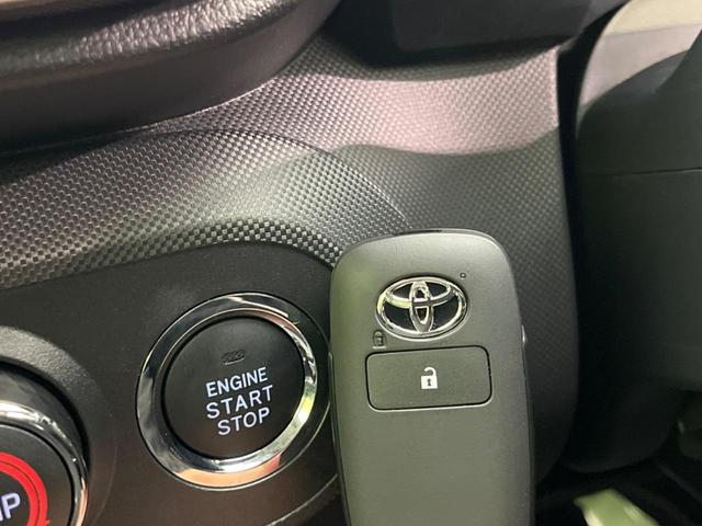 ライズ Ｚ　９インチディスプレイオーディオ　衝突軽減装置　全周囲カメラ　禁煙車　レーダークルーズ　シートヒーター　スマートキー　ＬＥＤヘッド　コーナーセンサー　車線逸脱警報　オートマチックハイビーム（7枚目）