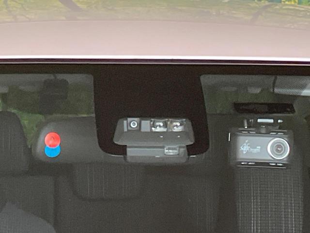 ヴィッツ F 衝突軽減装置 純正ナビ バックカメラ ETC Bluetooth フルセグ ドライブレコーダー クリアランスソナー 車線逸脱警報 オートハイビームアシスト スマートキ- 電動格納ミラー(3枚目)