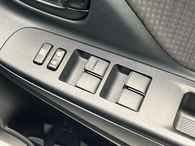 ヴィッツ F 衝突軽減装置 純正ナビ バックカメラ ETC Bluetooth フルセグ ドライブレコーダー クリアランスソナー 車線逸脱警報 オートハイビームアシスト スマートキ- 電動格納ミラー(42枚目)