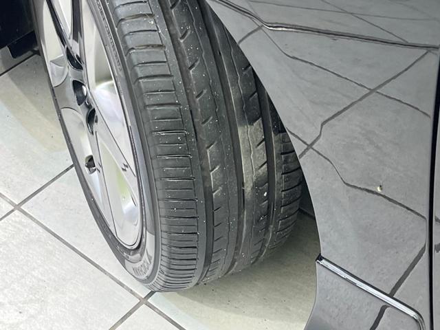 プリウス Ｓツーリングセレクション　純正ナビ　バックカメラ　衝突軽減装置　レーダークルーズコントロール　禁煙車　シートヒーター　ドラレコ　レーンキープ　スマートキー　ＬＥＤヘッド　ＥＴＣ　オートライト　オートエアコン　純正１７インチＡＷ（23枚目）