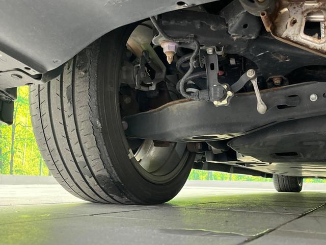 プリウス Ｓツーリングセレクション　純正ナビ　バックカメラ　衝突軽減装置　レーダークルーズコントロール　禁煙車　シートヒーター　ドラレコ　レーンキープ　スマートキー　ＬＥＤヘッド　ＥＴＣ　オートライト　オートエアコン　純正１７インチＡＷ（32枚目）