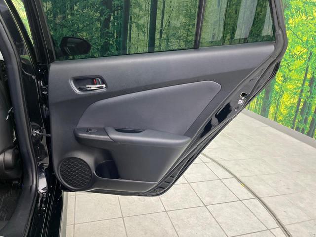 プリウス Ｓツーリングセレクション　純正ナビ　バックカメラ　衝突軽減装置　レーダークルーズコントロール　禁煙車　シートヒーター　ドラレコ　レーンキープ　スマートキー　ＬＥＤヘッド　ＥＴＣ　オートライト　オートエアコン　純正１７インチＡＷ（37枚目）